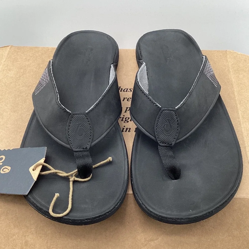 OluKai Tuahine Men 11 Black Leather Flip Flop Sandals 10465-4040 Waterproof NWT